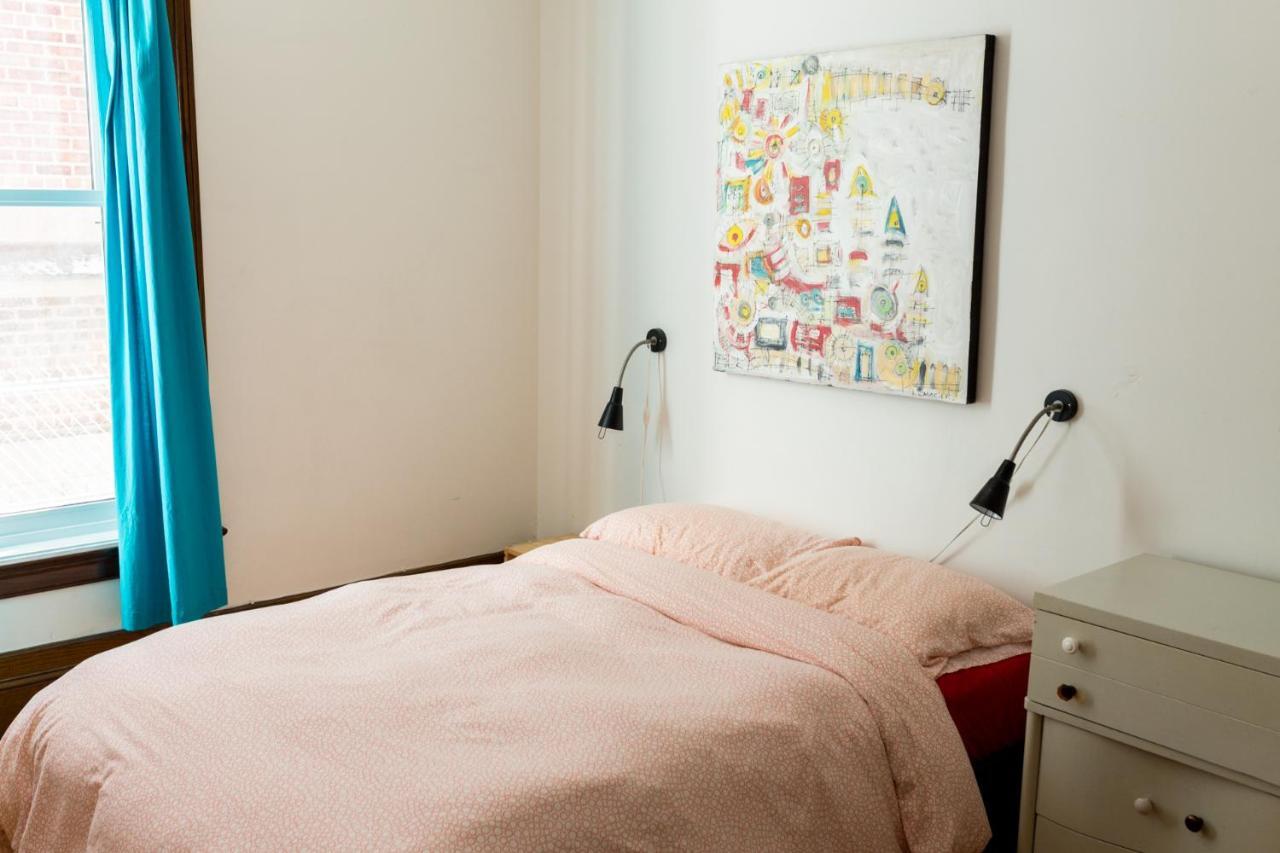 モントリオール Le 9 Et Demi Bed & Breakfast エクステリア 写真